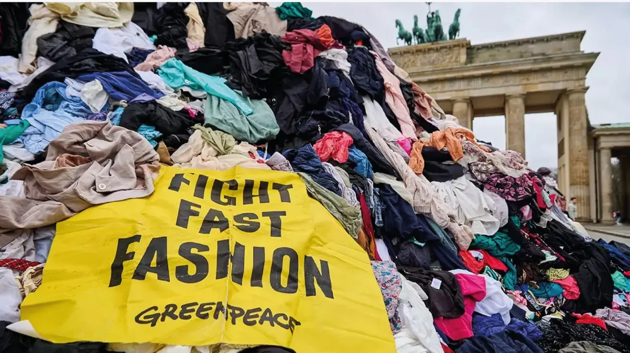 Francia aprueba ley contra el Fast Fashion