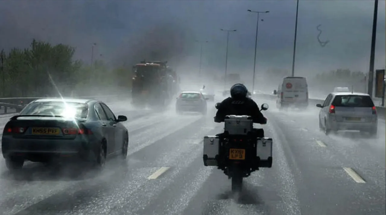 Febrero loco, Junio otro poco Percances en movilidad por lluvias