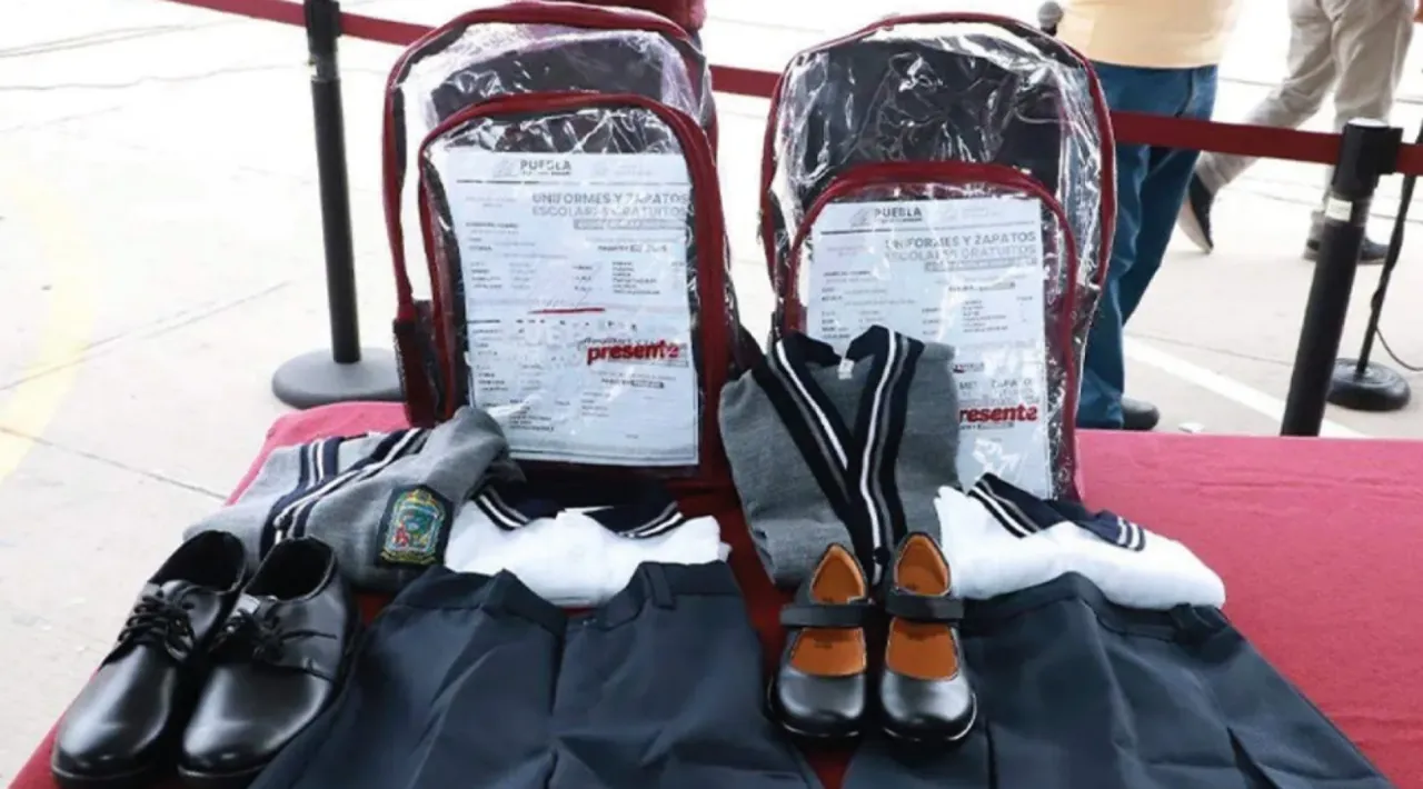 Puebla dará más de un millón de uniformes escolares a estudiantes
