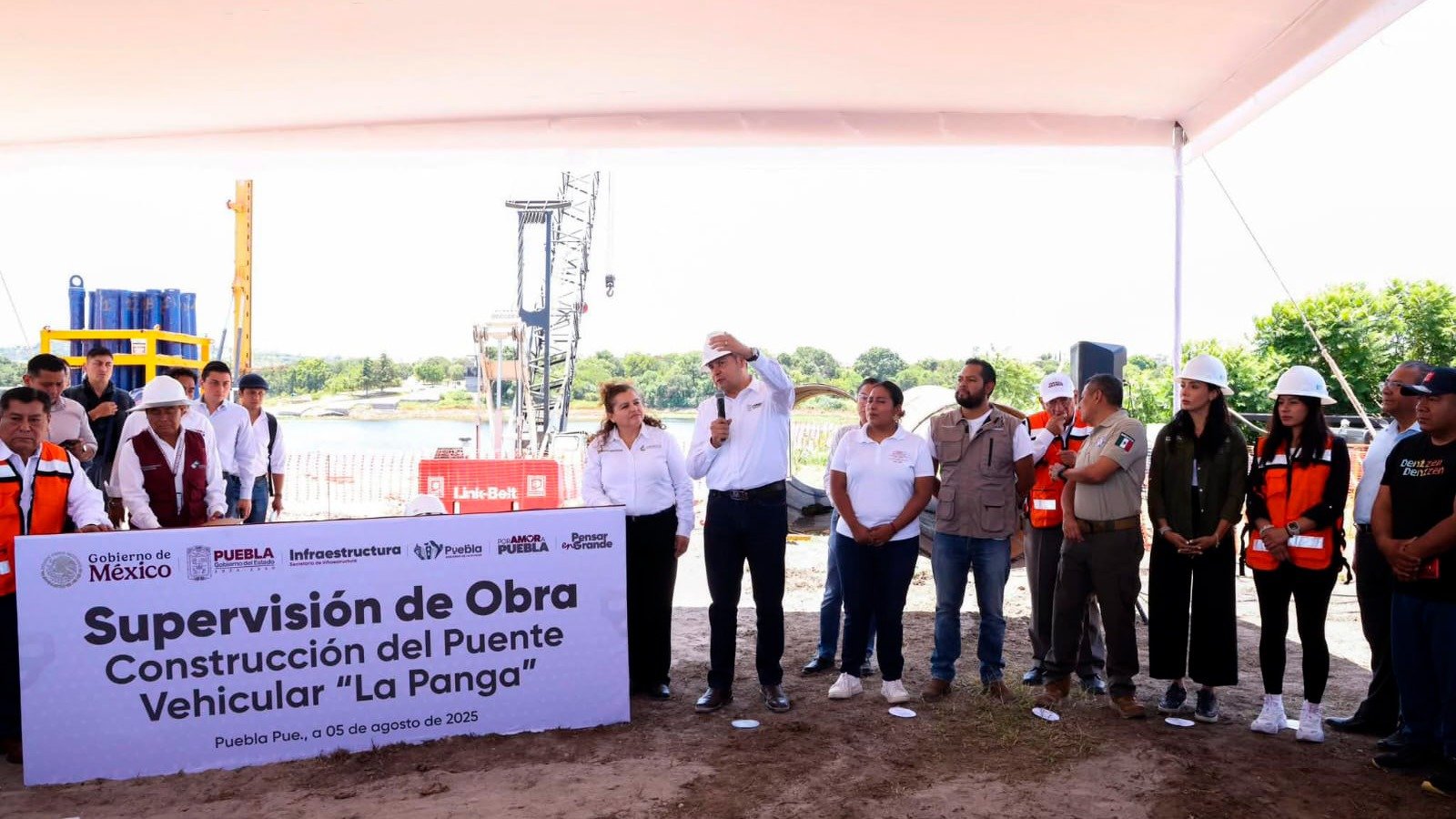 Puente “La Panga” en Puebla, registra gran avance