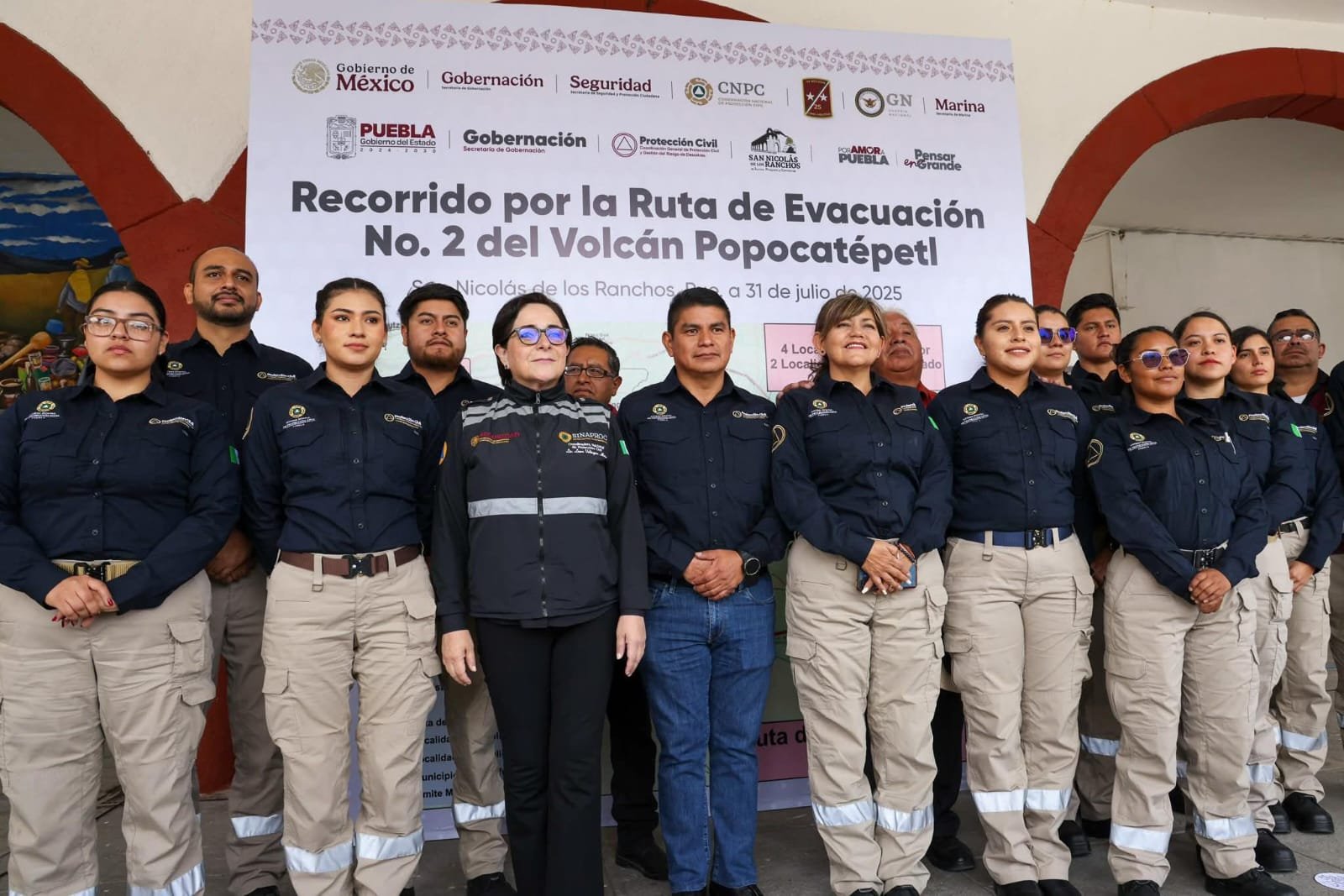 Revisión de rutas de emergencia volcánica en Puebla