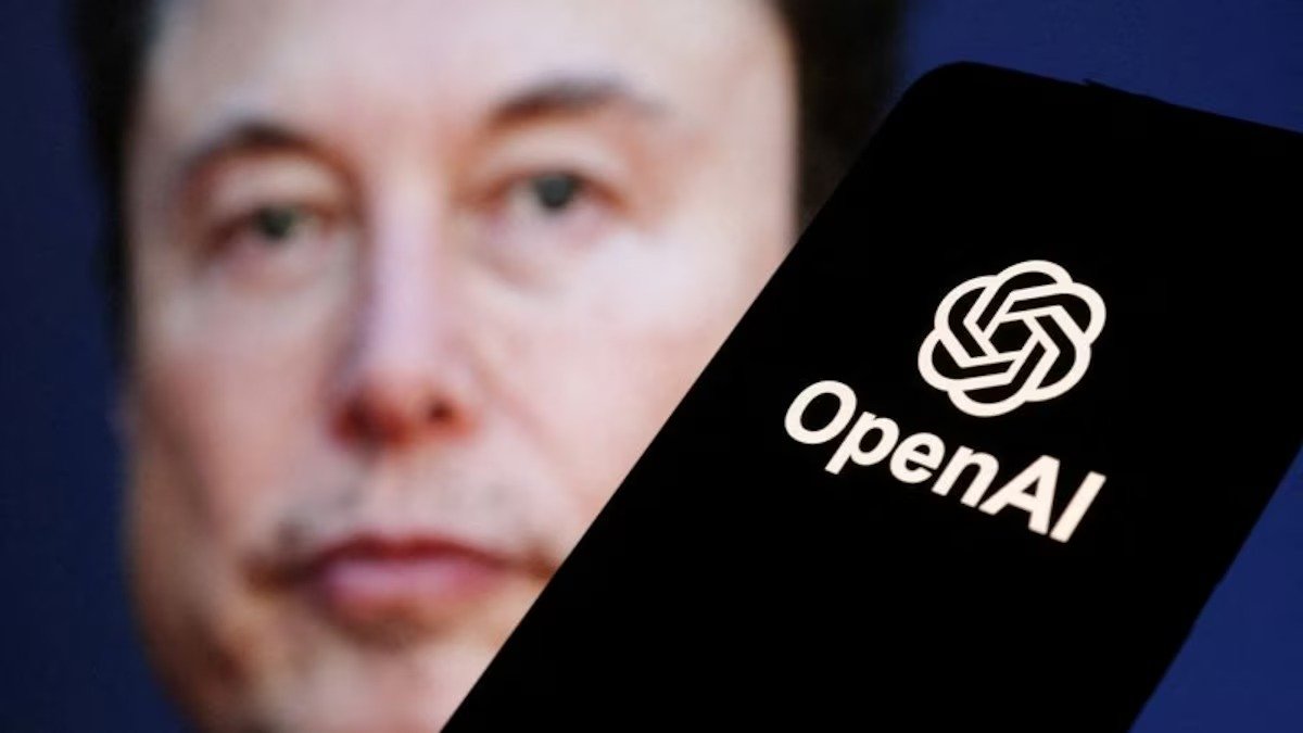 Musk le declara la guerra a Apple y OpenAI