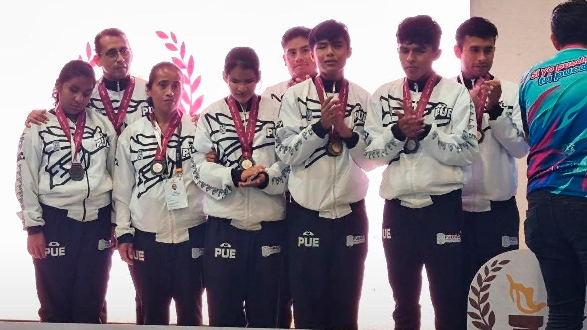 Cierra con fuerza equipo para atleta Juvenil de Puebla