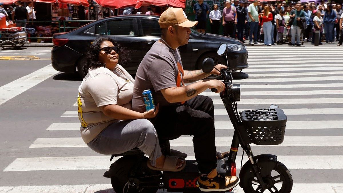 Scooters con placa y licencia