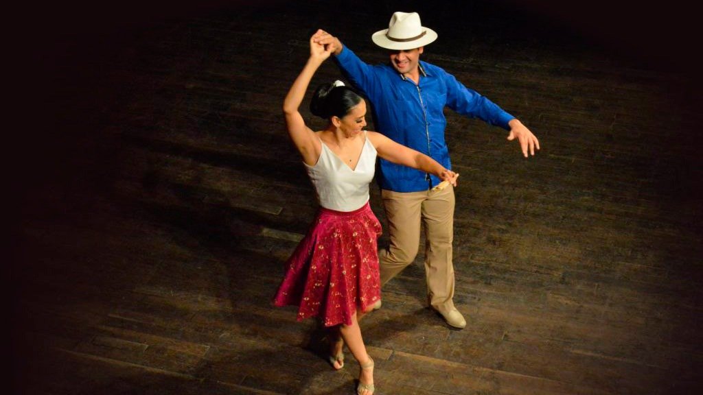 Danzón masivo en el Zócalo capitalino