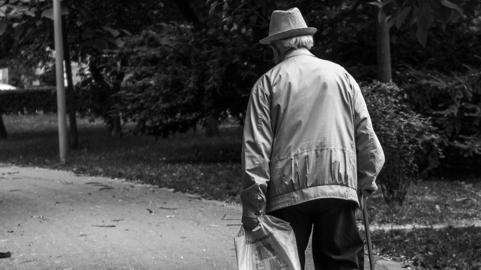 La falta de visibilidad hacia personas de la tercera edad