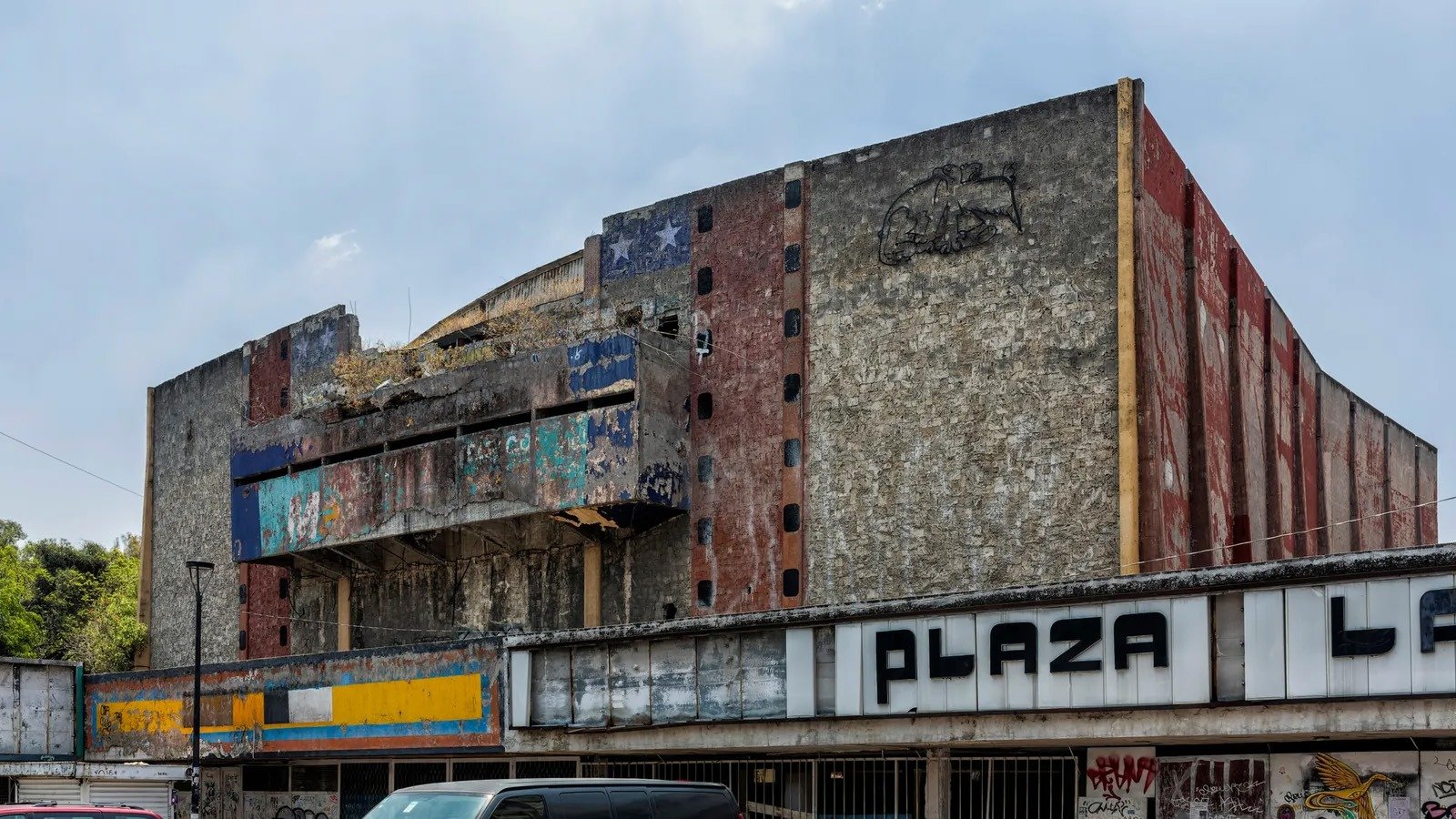 CDMX planea eliminar cines abandonados