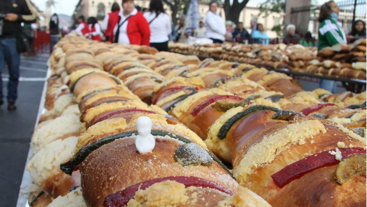 A romper la dieta con rosca de reyes y chocolate en CDMX