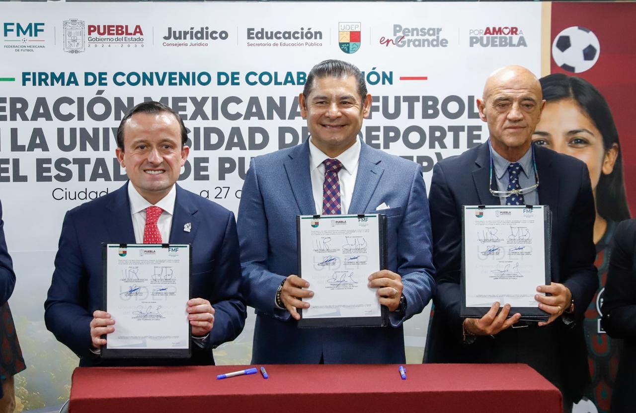 Gobierno de Puebla y FEMEXFUT pactan convenio