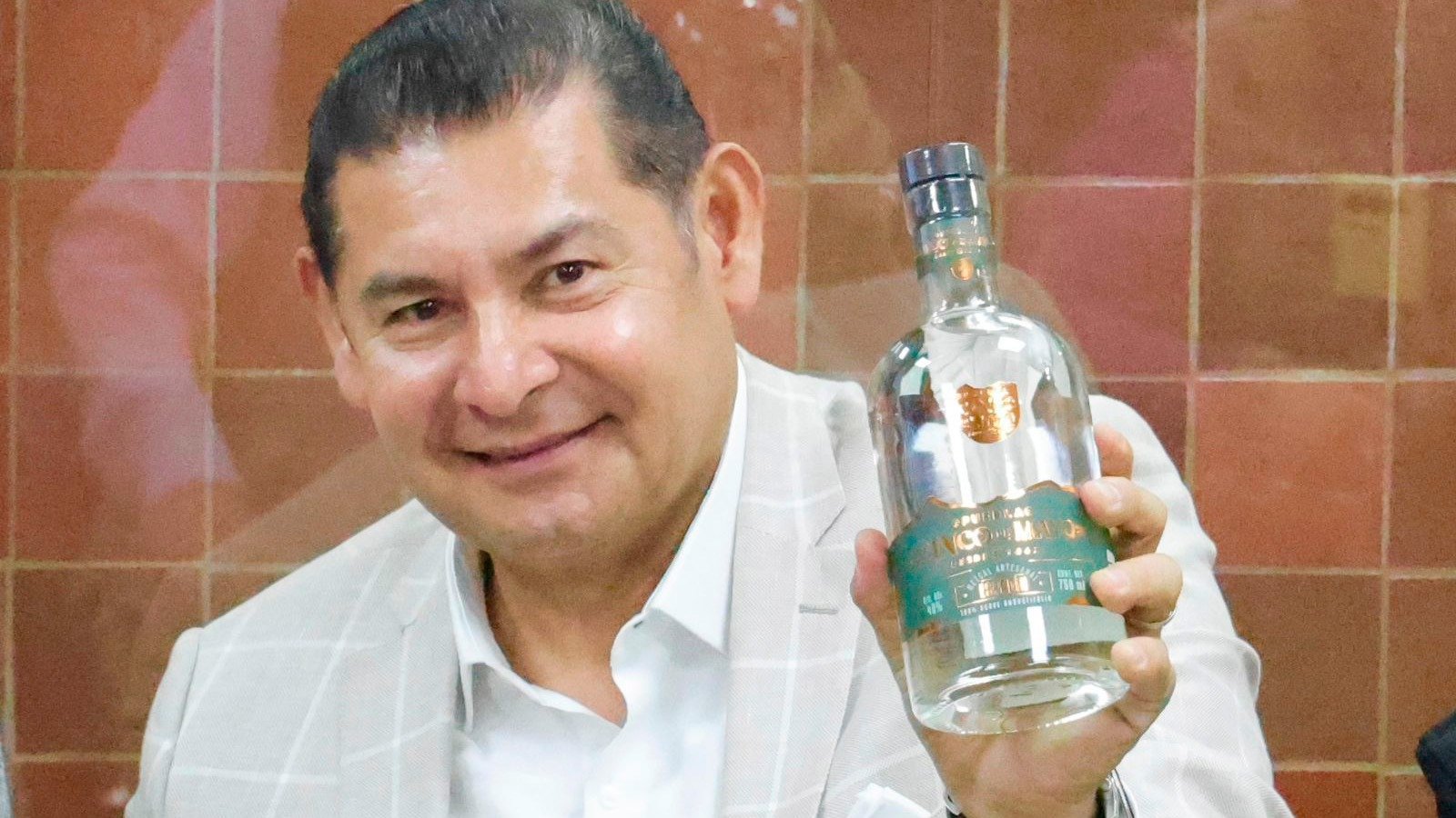 Mezcal de Puebla se posiciona a nivel internacional