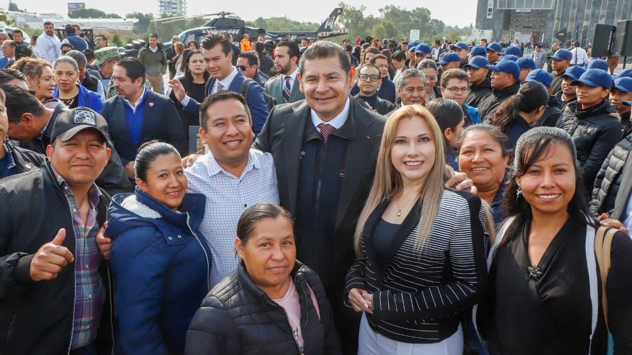 Gobierno de Puebla fortalece la seguridad con vehículos y equipo táctico