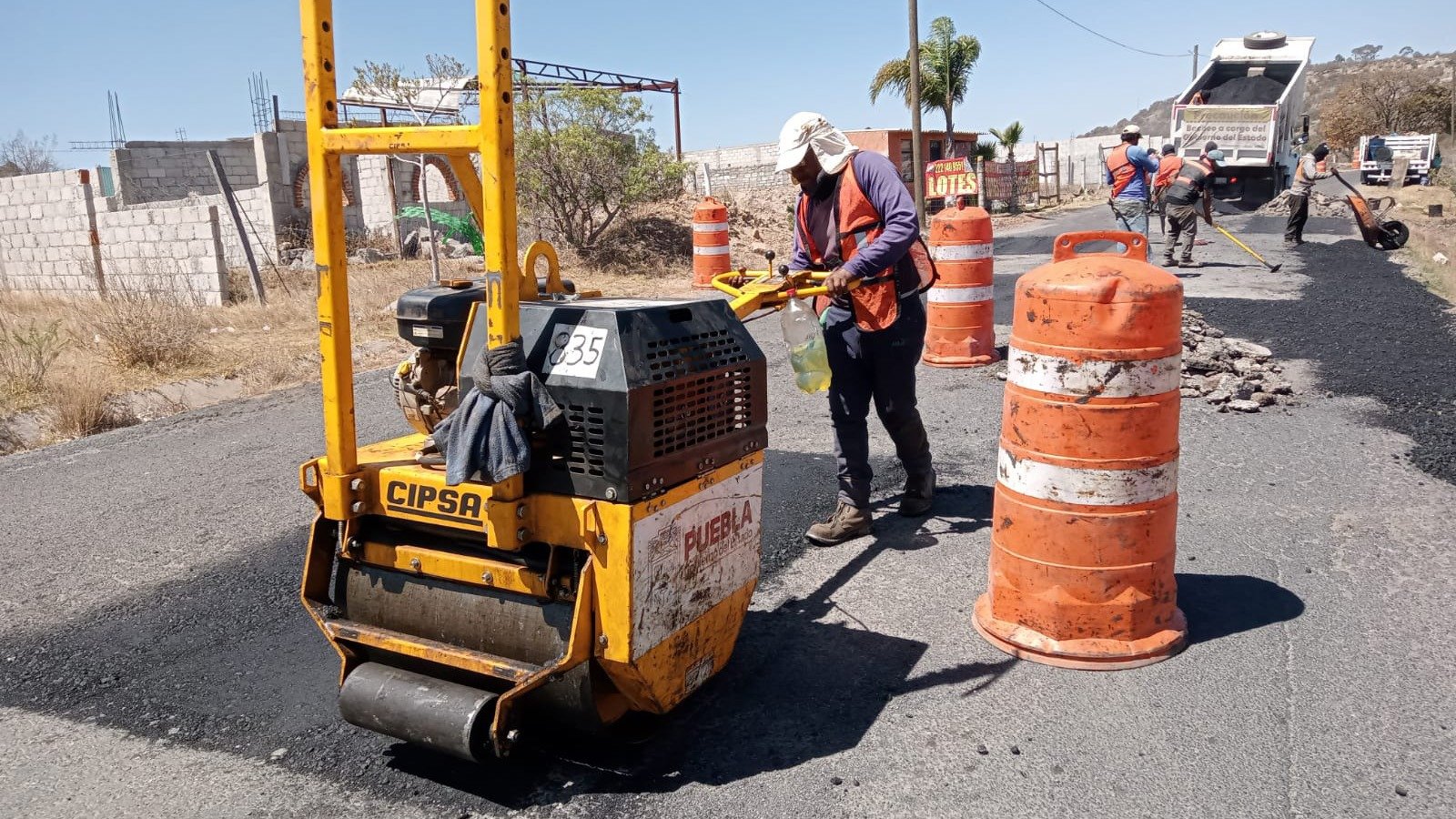 Gobierno de Puebla prioriza bacheo en la capital