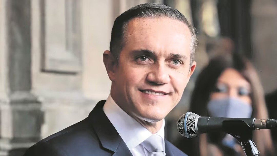 Quien es Adrián Rubalcava