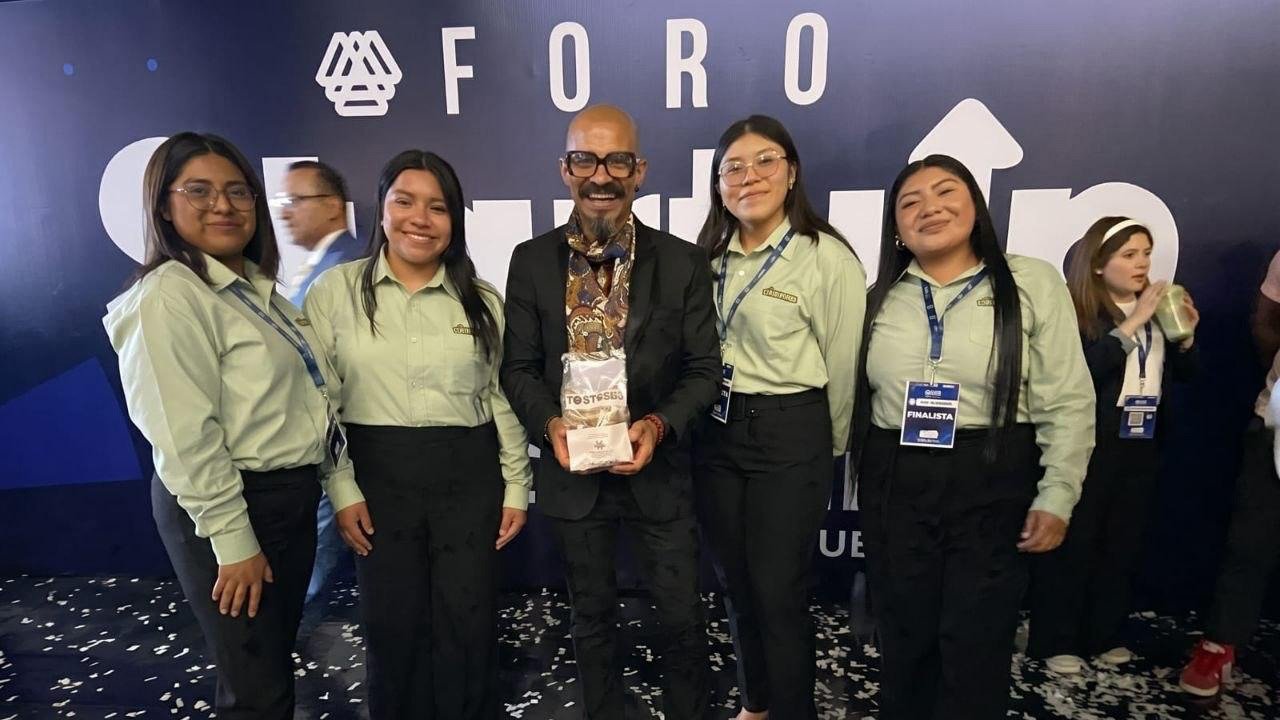 Jóvenes poblanos conquistan el deporte, la innovación y la ciencia global