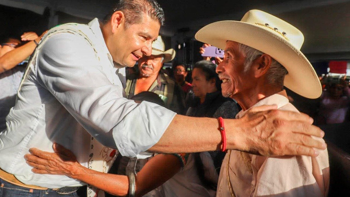 Gobierno de Puebla fortalece al campo y refuerza la seguridad en la Mixteca