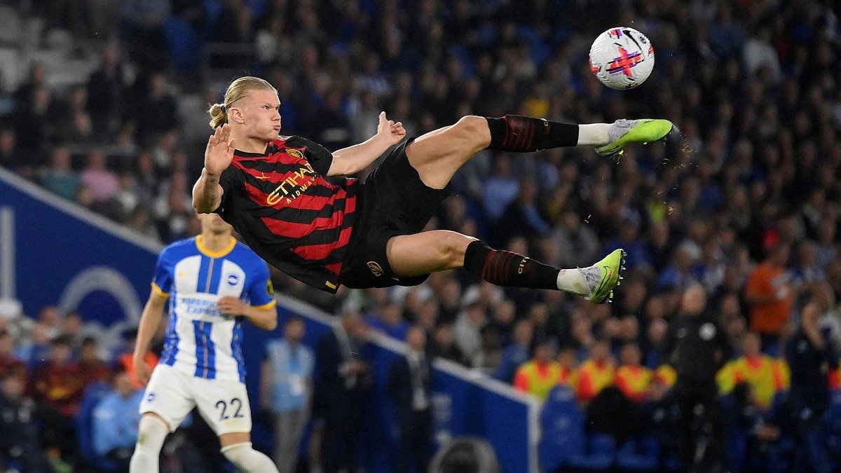 Erling Haaland, 1.94 metros de furia, potencia y goles