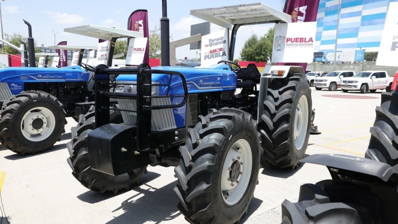 Gobierno de Puebla acelera la revolución del campo: más maquinaria, inversión histórica y agroindustria
