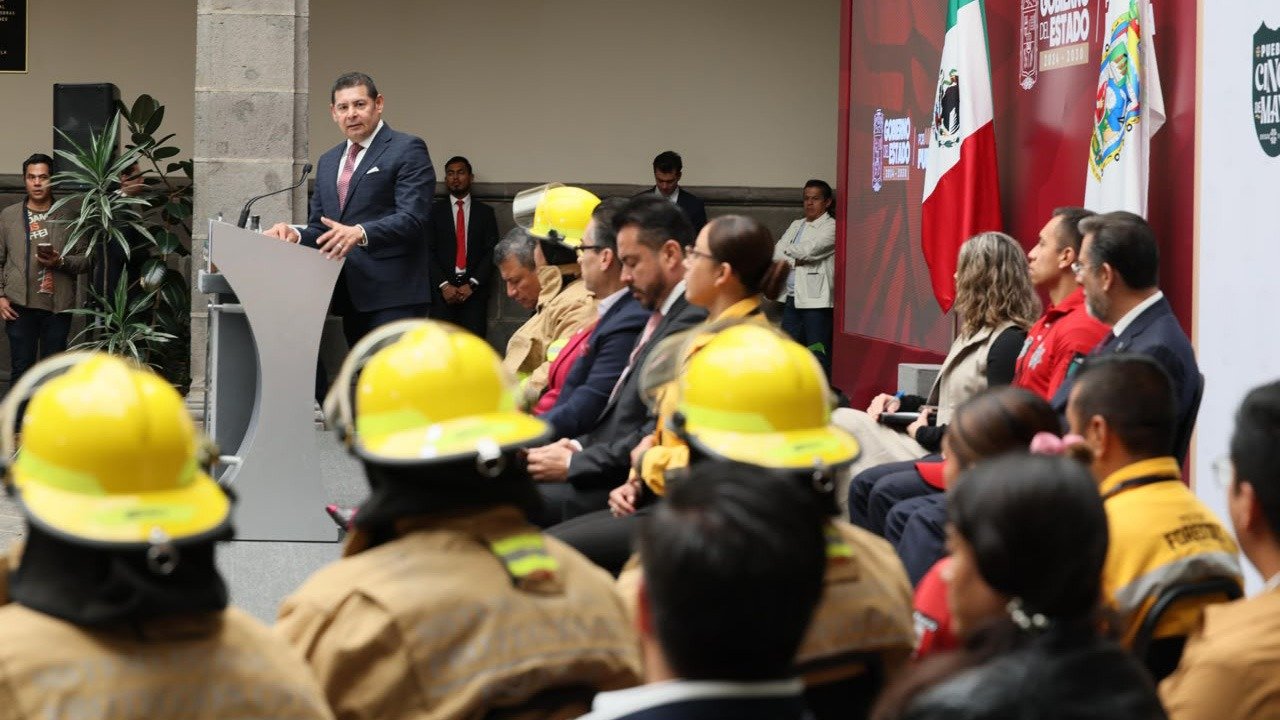 Vivienda para los que dan la vida por Puebla  