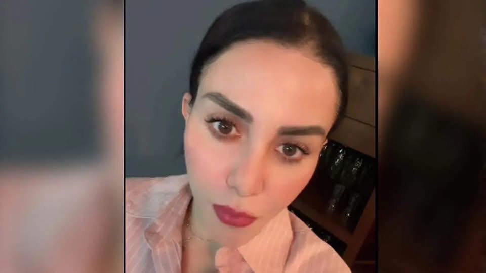 Créate fama y vete a la playa… Nay Salvatori reaparece en Acapulco durante visita de la presidenta a Puebla