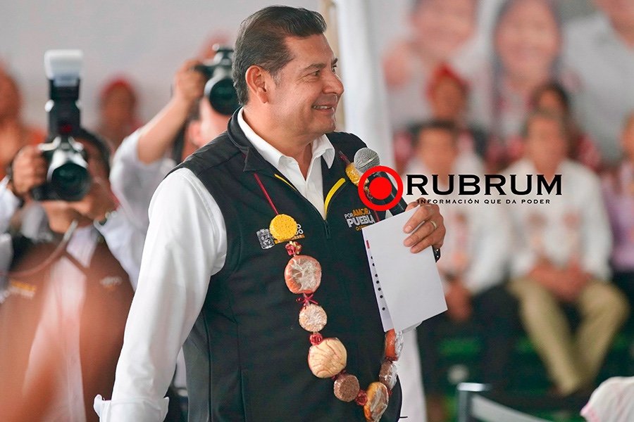 El gobierno de Alejandro Armenta en Puebla entre los mejor evaluados, según RUBRUM  