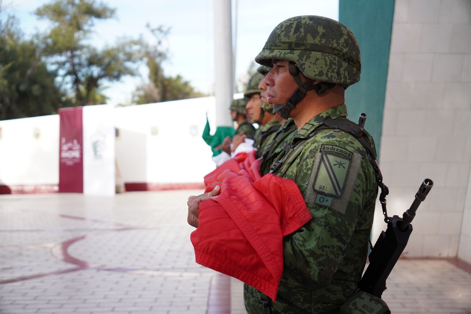 Puebla conmemora a los héroes y heroínas que defendieron la patria