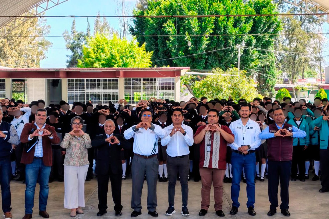 Primaria y secundaria sin celulares; públican restricción en el DOF 