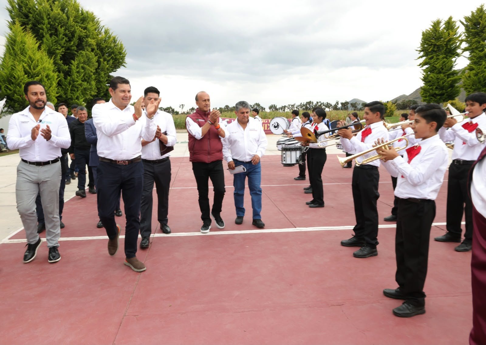 Puebla promueve educación, tecnología y energía limpia