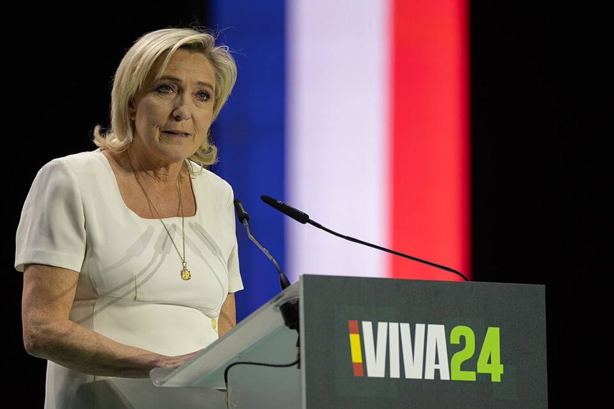 Líder francesa arranca campaña con promesas de no “mexicanizar Francia”