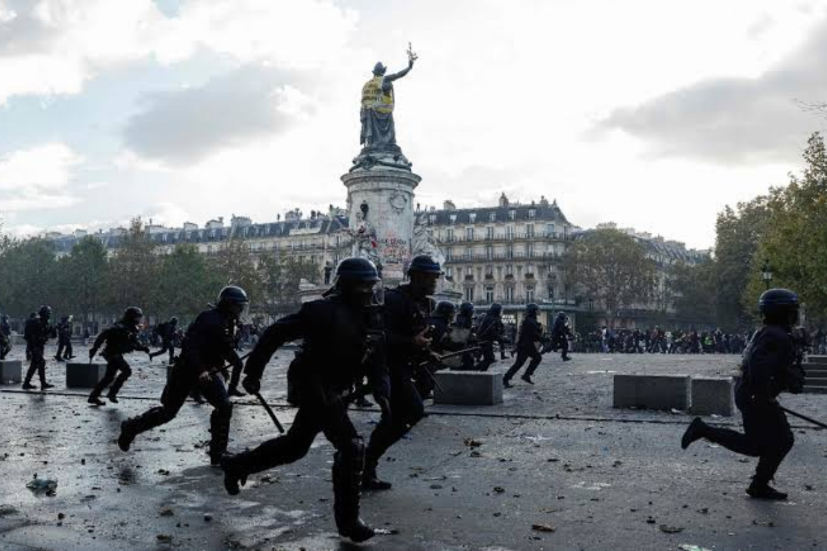 Francia en máxima alerta. 70 mil agentes blindan las calles ante posibles disturbios
