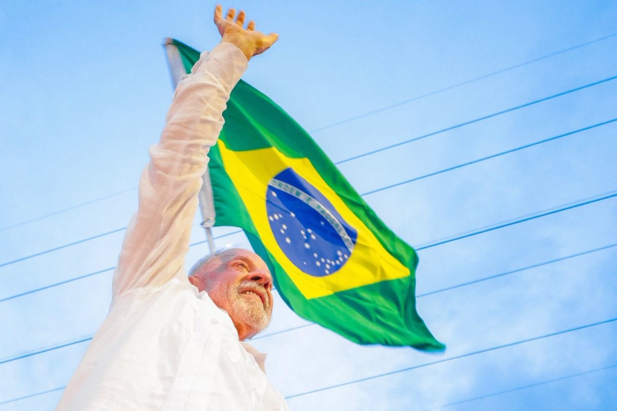 Lula denuncia injerencia digital tras su triunfo